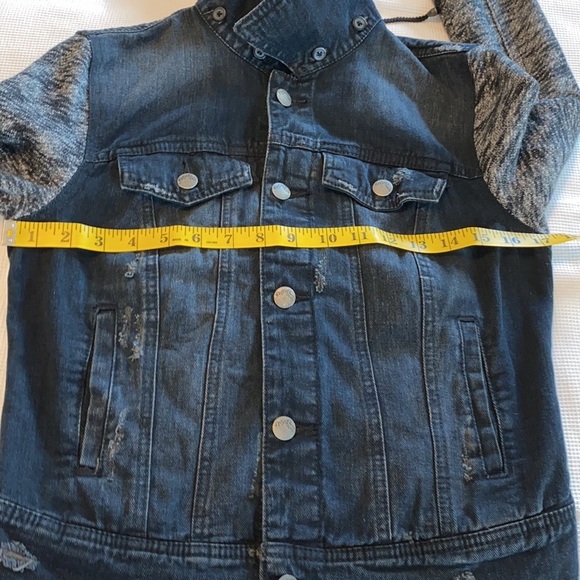 Free People Woman’s Black Distressed Denim Jacket With Removable Hoodie Size XS - Picture 11 of 12